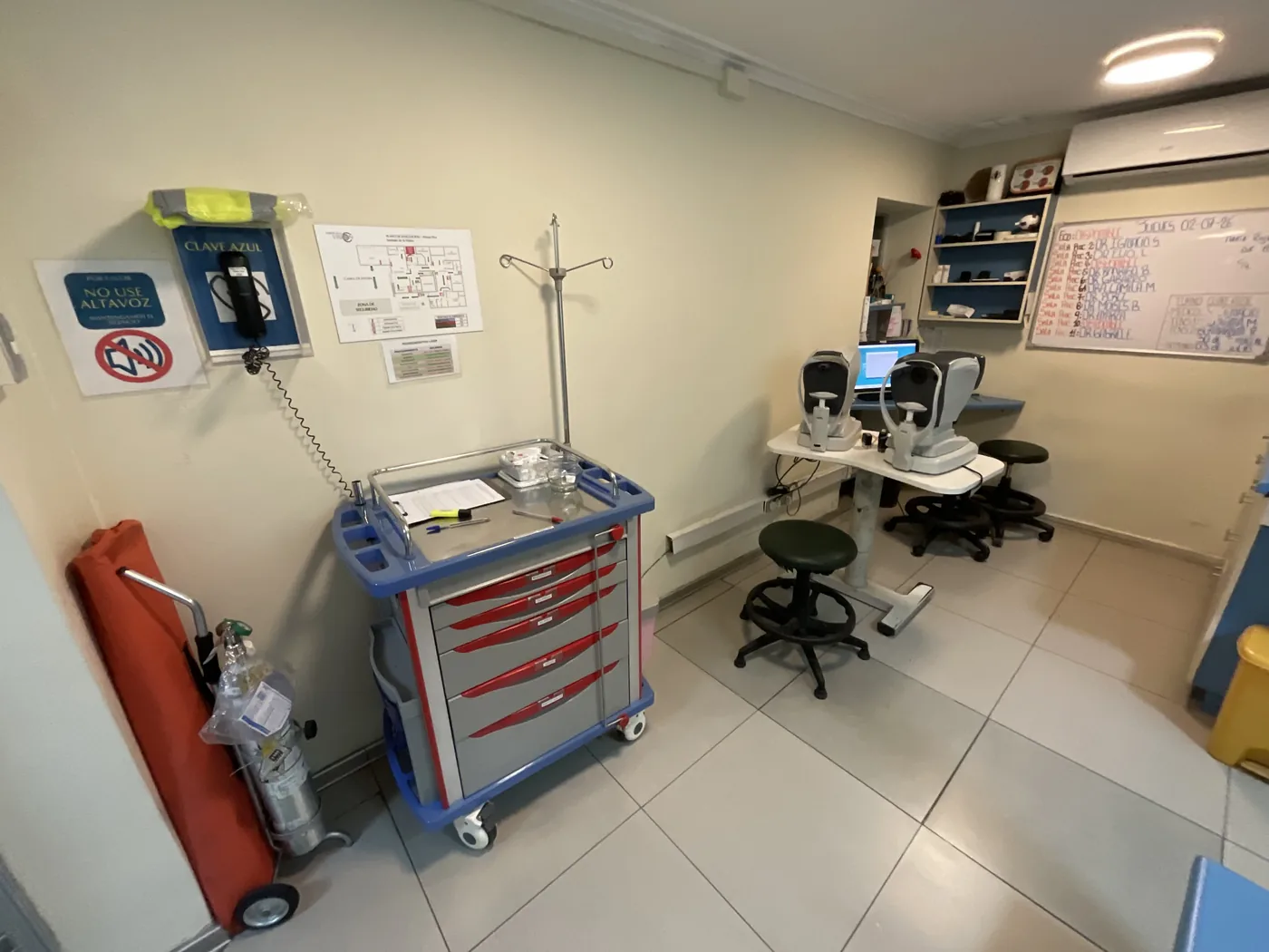 Sala de refracción y tonometría de aire